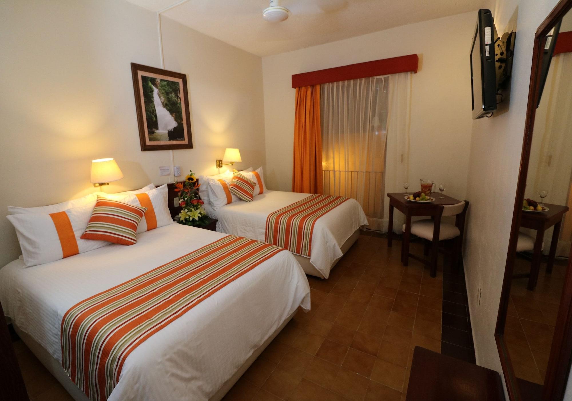 Mision Jalpan Hotel Exterior foto