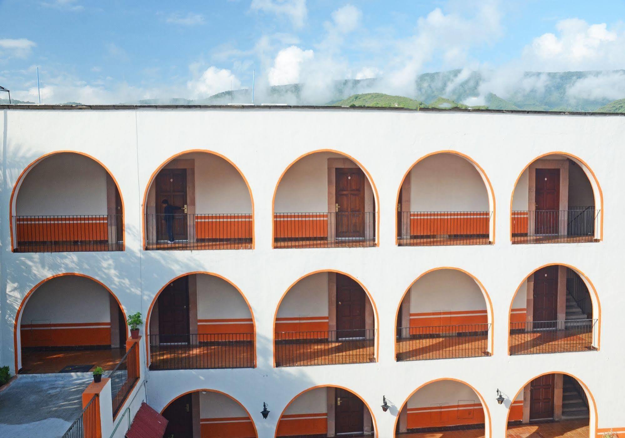 Mision Jalpan Hotel Exterior foto